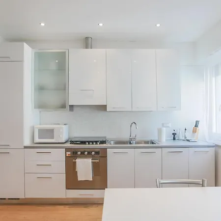 Appartement Triestevillas Galleria, Simply And Bright For 2+2 *