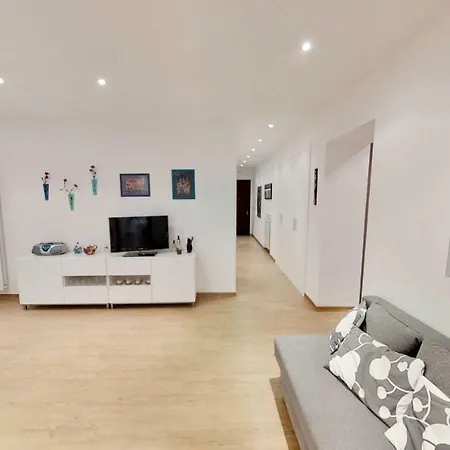 Appartement Triestevillas Galleria, Simply And Bright For 2+2